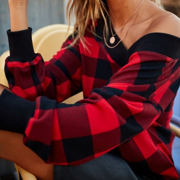 Squared Up Buffalo Plaid V Neck Knit Top - Picture 4 of 12
